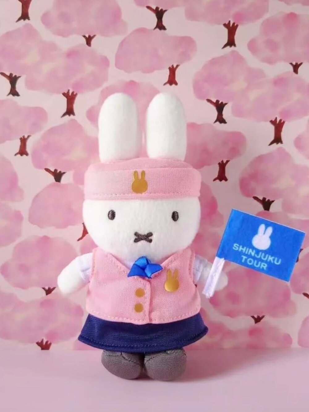 Miffy Shinjuku Tour Mascot Holder/Plush Keychain｜6.5"h